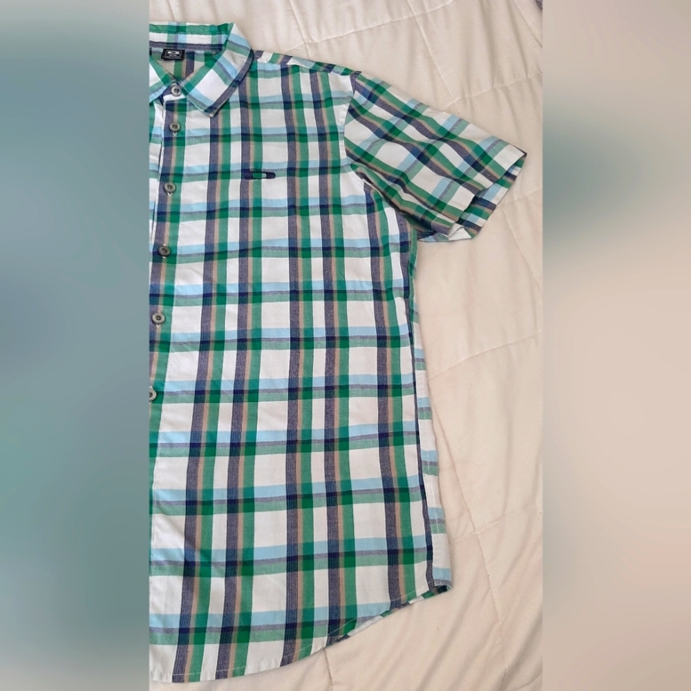 Oakley Button Up - Picture 8 of 15